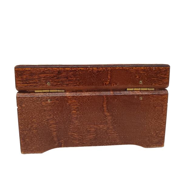 Vintage Reuge Edelweiss Swiss Wooden Music Box Little Boy with Horn - Picture 4 of 8